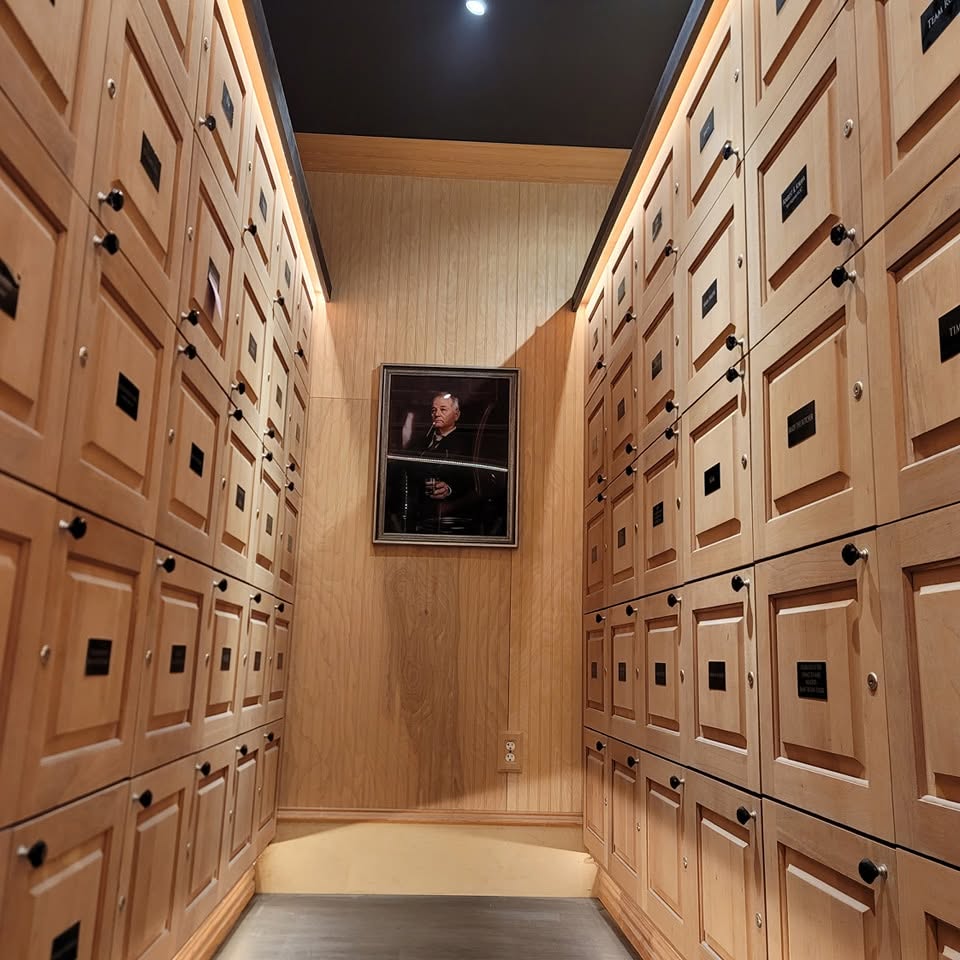 Humidor Locker Lease