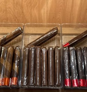 Los Compas Kustom Blends by Edgar Hoill Black Hab Gordo Single
